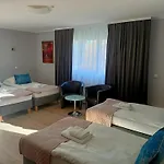 Monali Карпач