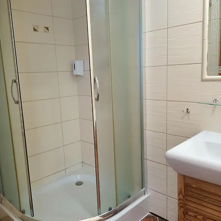 Πανσιόν Monali 3*